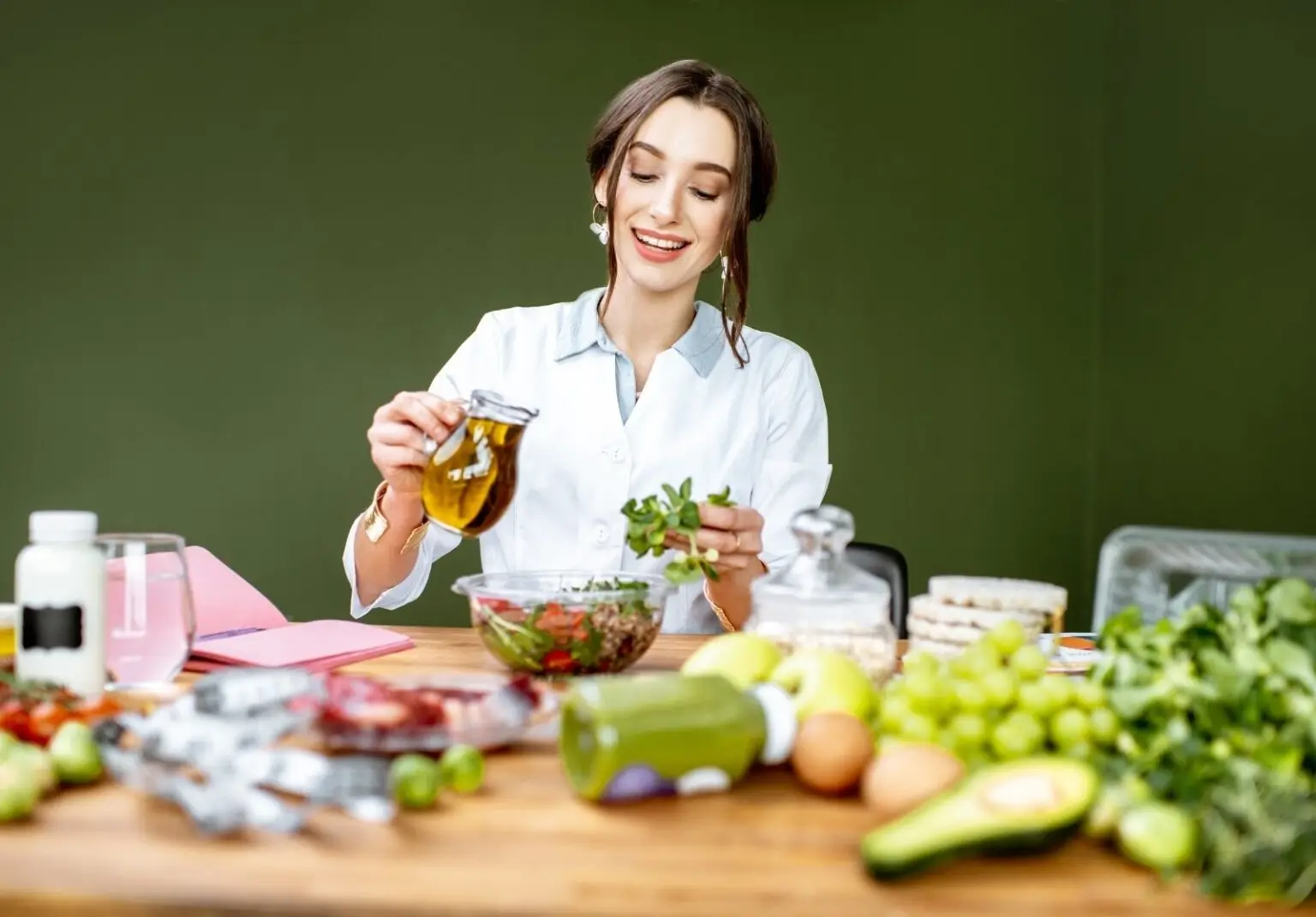 Pelin Birinci ile Çanakkale'deki şirketinizde çalışan verimliliğini artırın. Kurumsal beslenme danışmanlığı, ofis diyeti ve sağlıklı menü planlama hizmetleri.